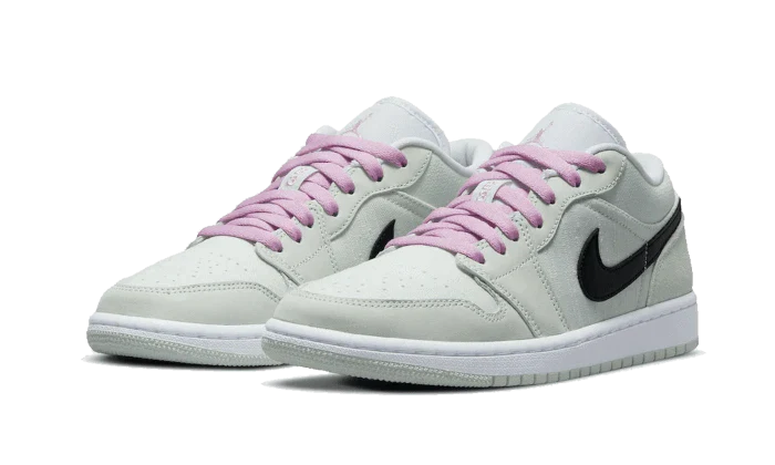 Alternative view of Air Jordan 1 Low Barely Green