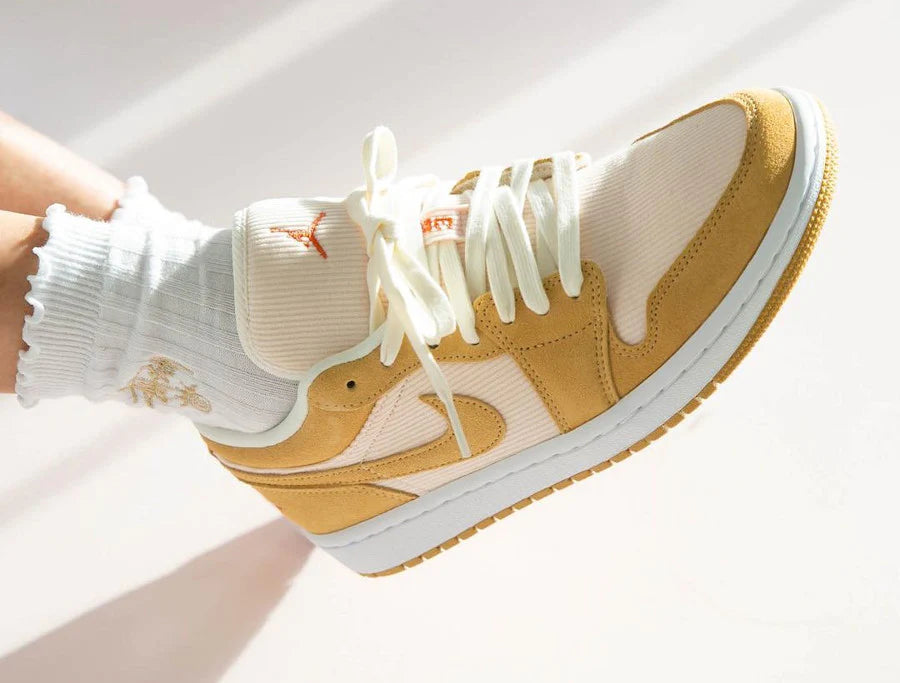 Air Jordan 1 Low Corduroy - Image 5