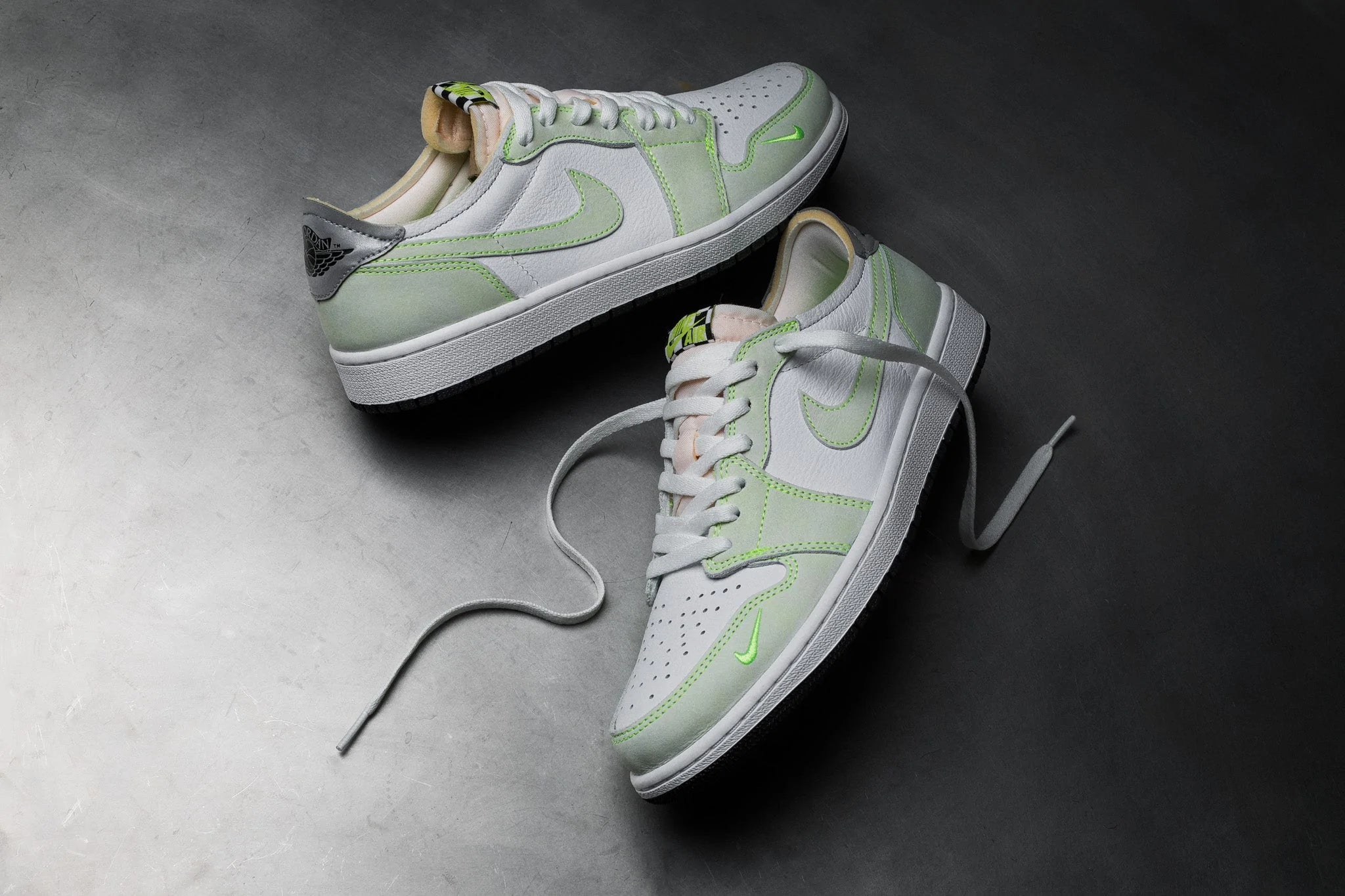 Air Jordan 1 Low Og Ghost Green - Image 4