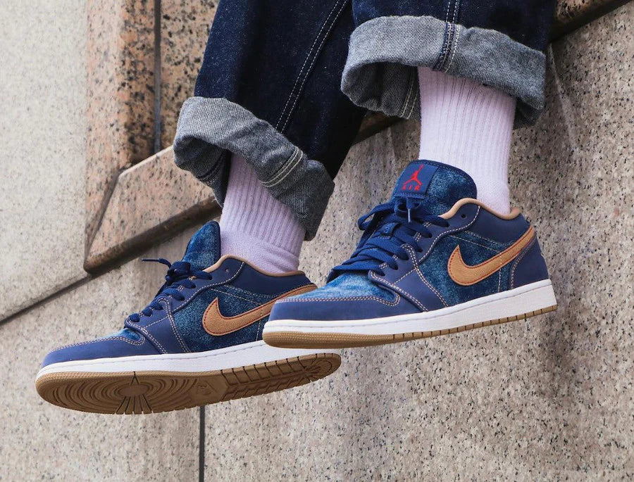 Air Jordan 1 Low Se Denim - Image 4