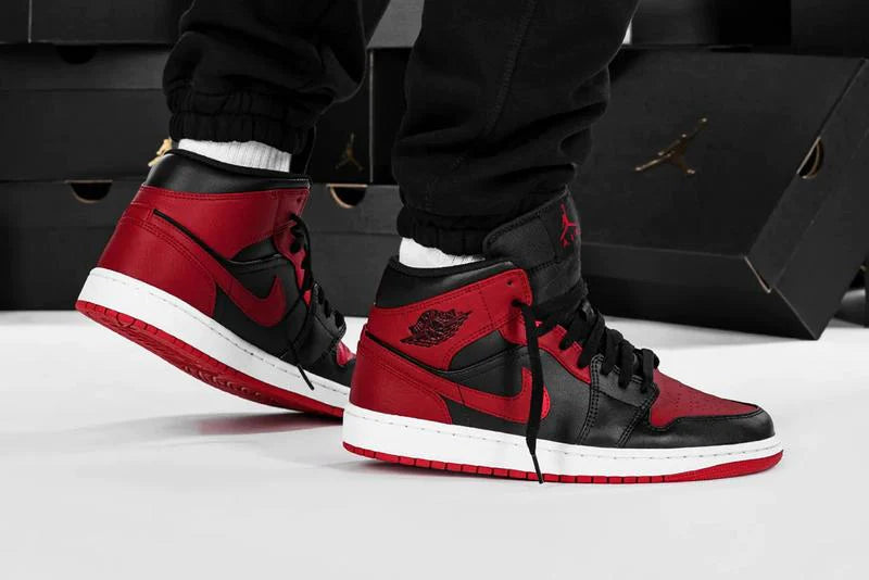 Air Jordan 1 Mid Banned 2020 - Image 4