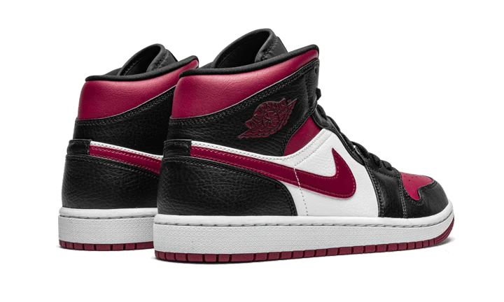 Air Jordan 1 Mid Bred Toe - Image 3