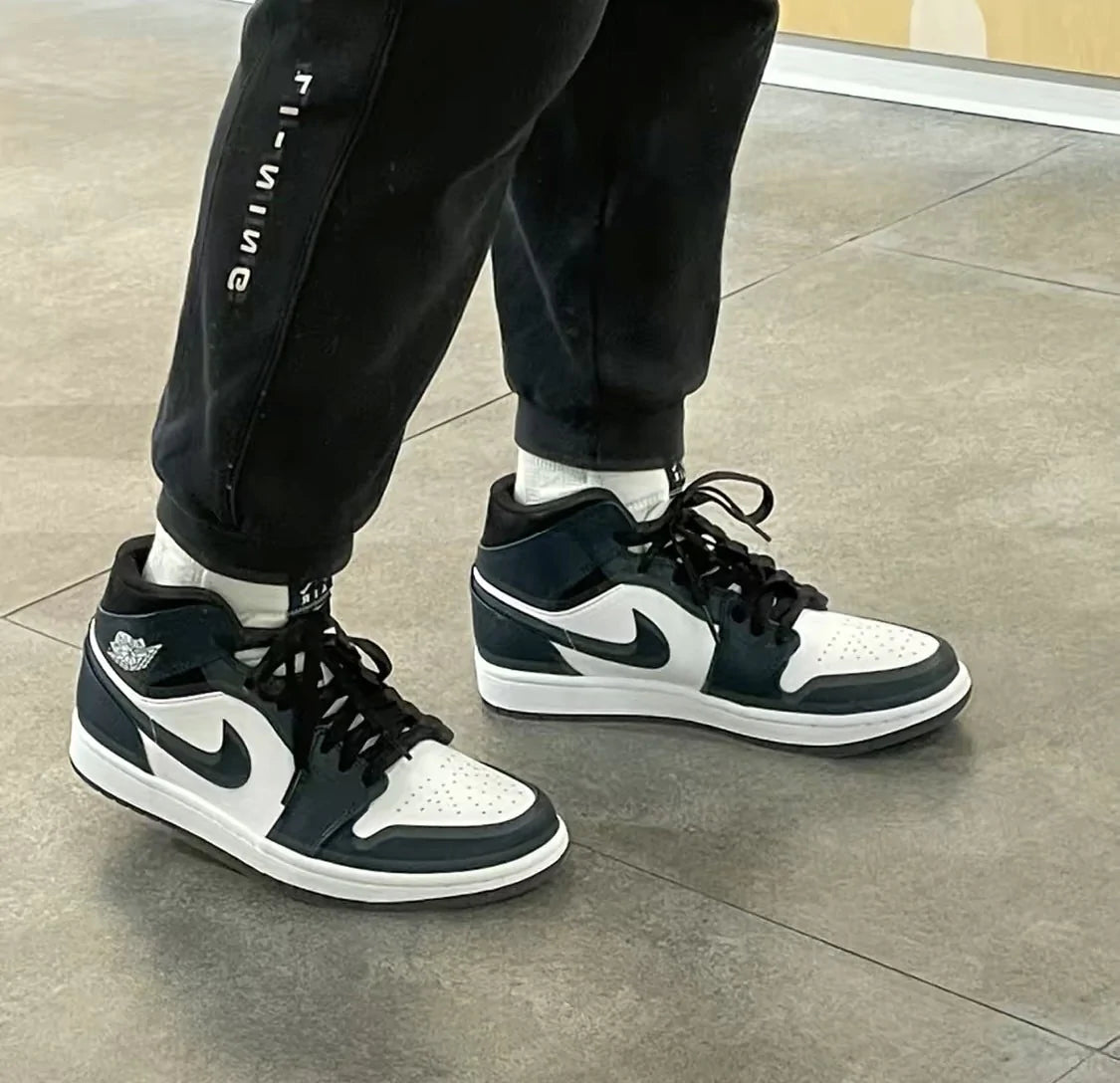 Air Jordan 1 Mid Dark Teal - Image 6