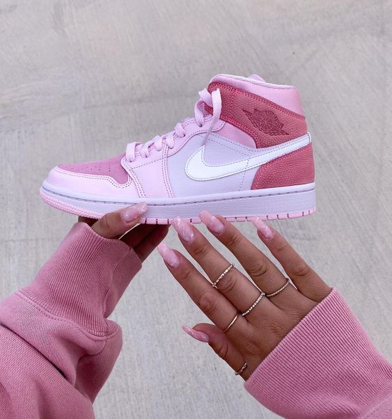 Air Jordan 1 Mid Digital Pink - Image 4