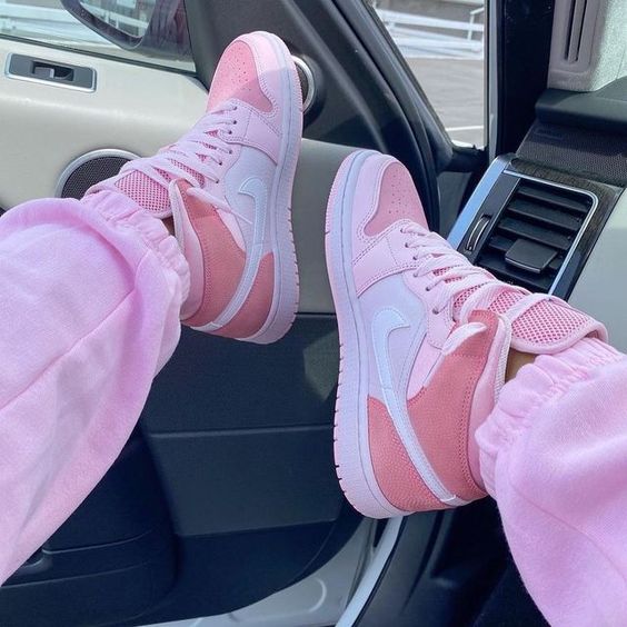 Air Jordan 1 Mid Digital Pink - Image 6