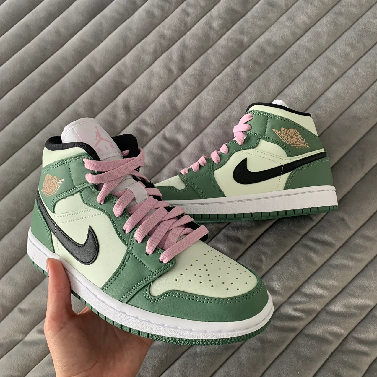 Air Jordan 1 Mid Dutch Green - Image 8