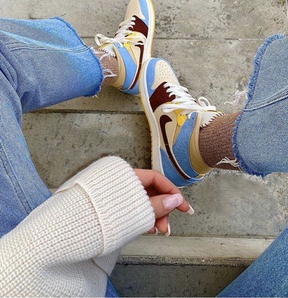 Air Jordan 1 Mid Fearless Maison Chateau Rouge - Image 6