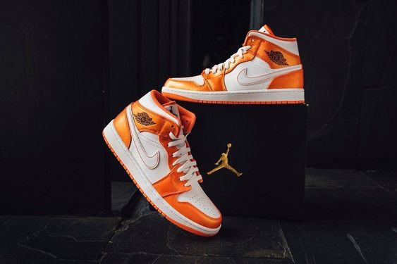 Air Jordan 1 Mid Metallic Orange - Image 5