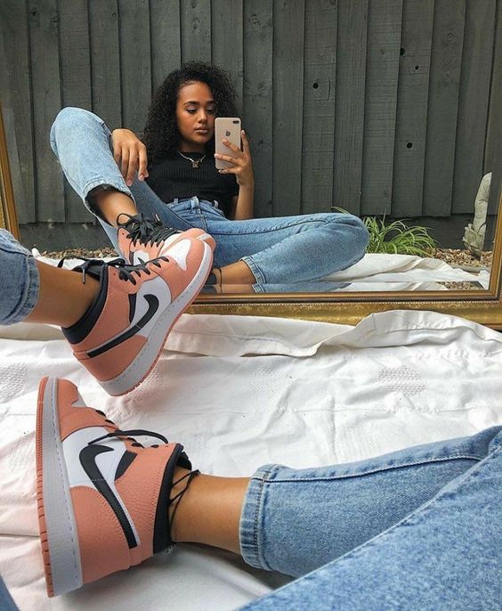 Air Jordan 1 Mid Pink Quartz - Image 8