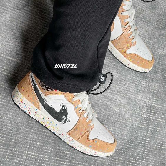 Air Jordan 1 Mid Se Brushstroke - Image 5