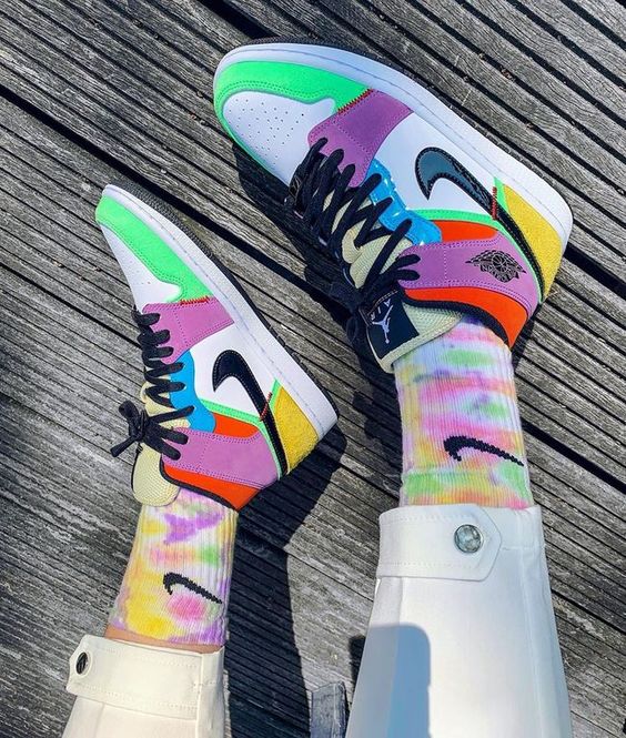 Air Jordan 1 Mid Se Lightbulb - Image 6