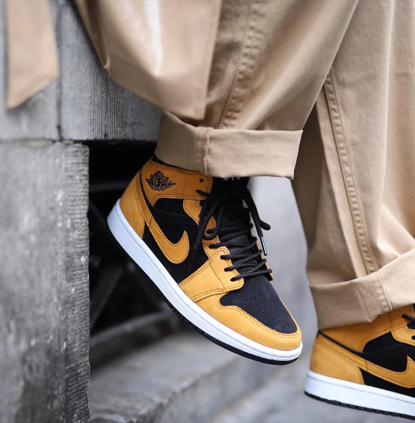 Air Jordan 1 Mid Wheat - Image 5