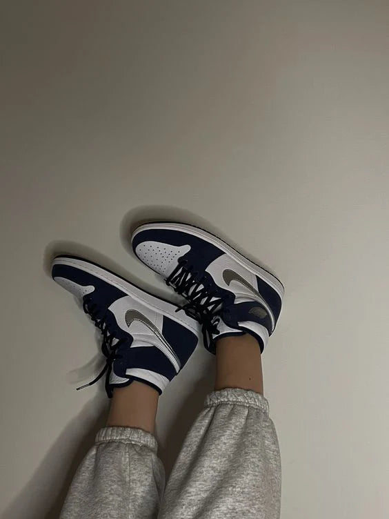 Air Jordan 1 Retro High Midnight Navy 2020 - Image 6