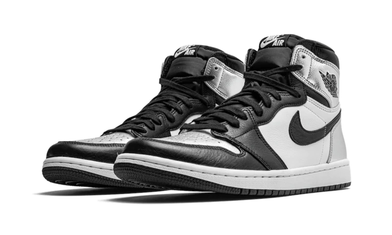 Alternative view of Air Jordan 1 Retro High Silver Toe
