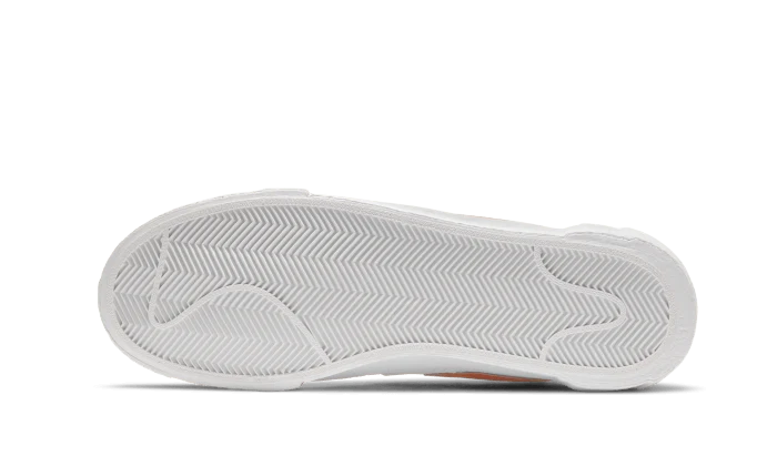 Blazer Low Sacai White Magma Orange - Image 3