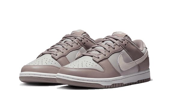 Alternative view of Dunk Low Bone Beige