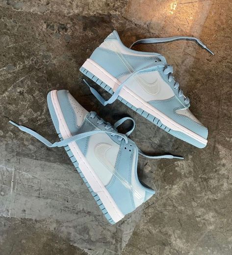 Dunk Low Clear Swoosh - Image 4