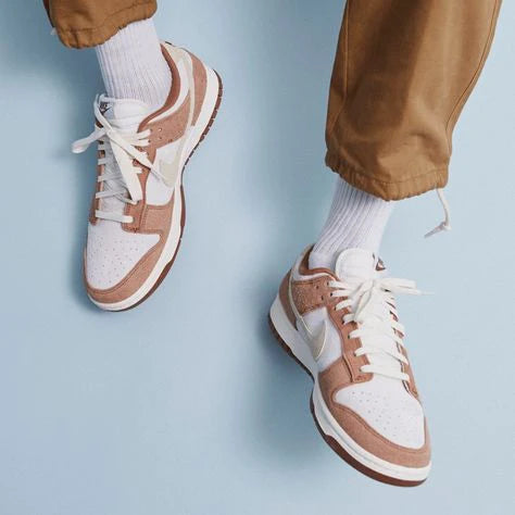 Dunk Low Medium Curry - Image 5