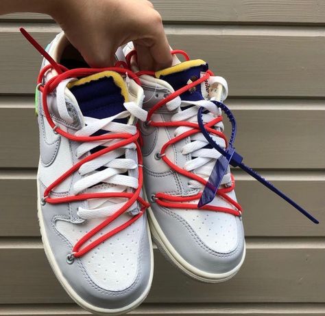 Alternative view of Dunk Low Off White Lot 23