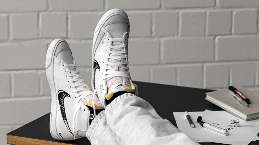 Mid Sketch Black Swoosh Blazer - Image 4