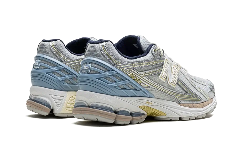 New Balance 1906R Kith White Blue - Image 3