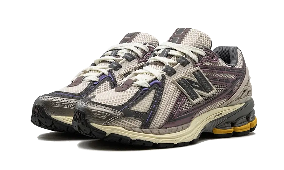 Alternative view of New Balance 1906R Licorice