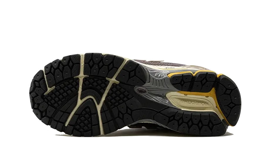 New Balance 1906R Licorice - Image 4