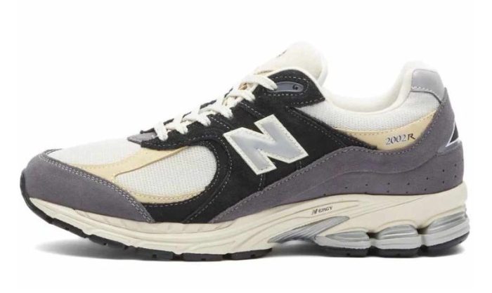 New Balance 2002R Magnet - Image 3
