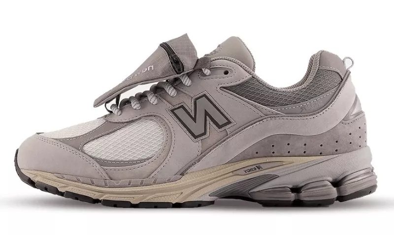 New Balance 2002R Pocket Grey
