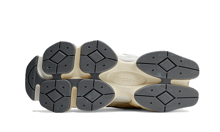 New Balance 9060 Moonbeam Sea Salt - Image 3