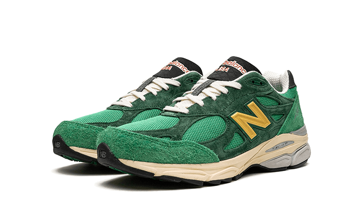 Alternative view of New Balance 990 V3 Miusa Teddy Santis Green Gold