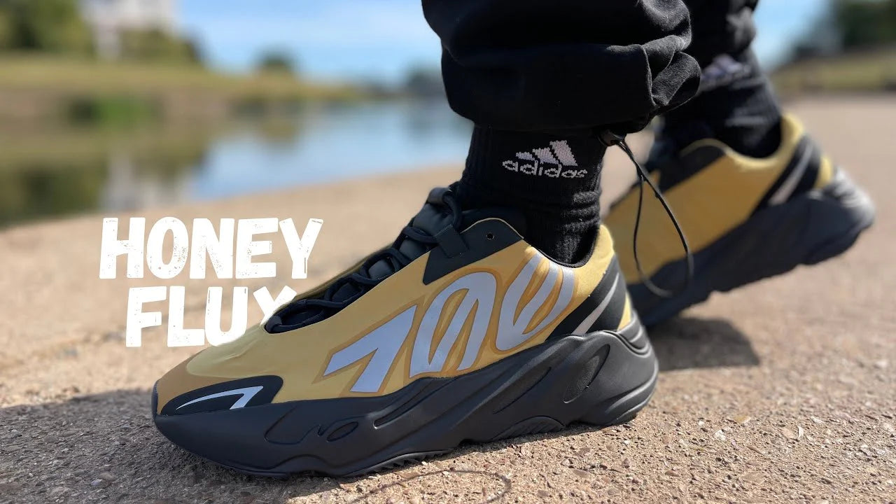 Alternative view of Yeezy 700 Mnvn Honey Flux