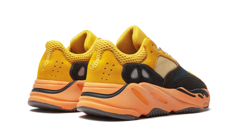 Yeezy 700 Sun - Image 3