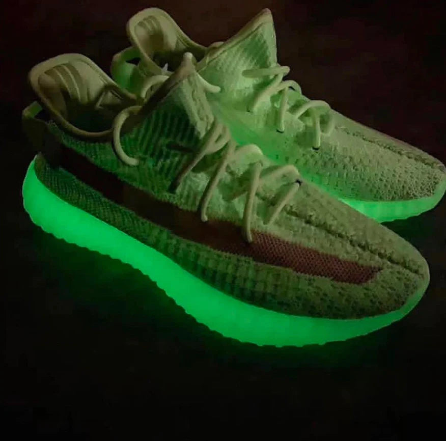 Yeezy Boost 350 V2 Glow In The Dark - Image 5