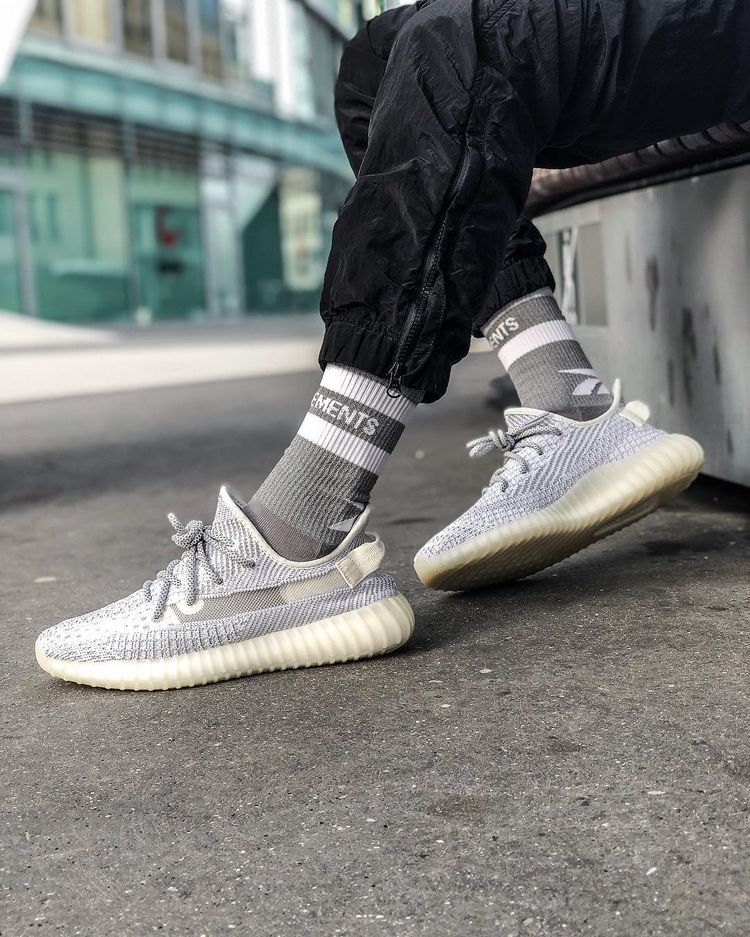 Yeezy Boost 350 V2 Lundmark Non Reflective - Image 6