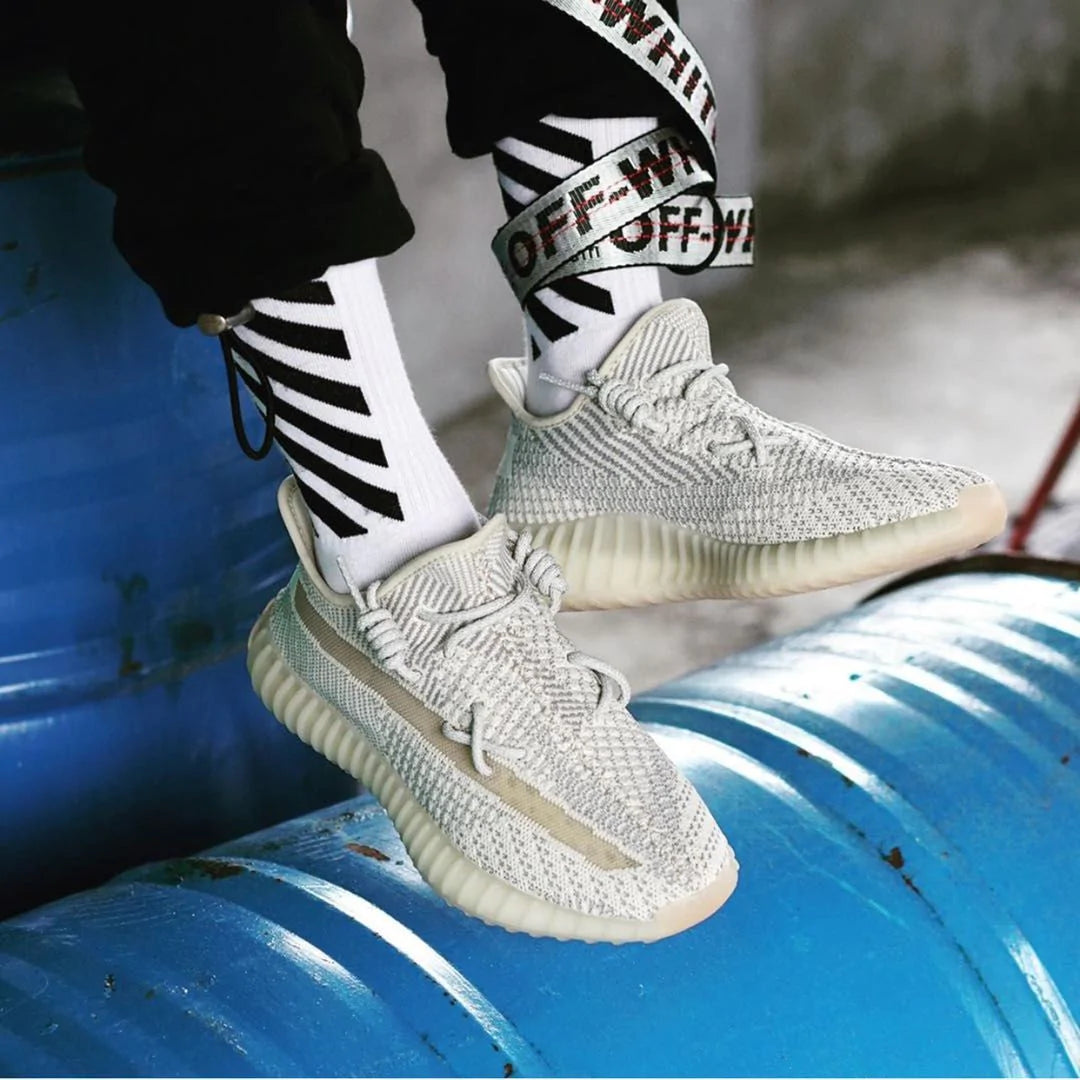 Yeezy Boost 350 V2 Lundmark Reflective - Image 5