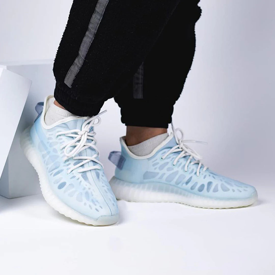 Alternative view of Yeezy Boost 350 V2 Mono Ice